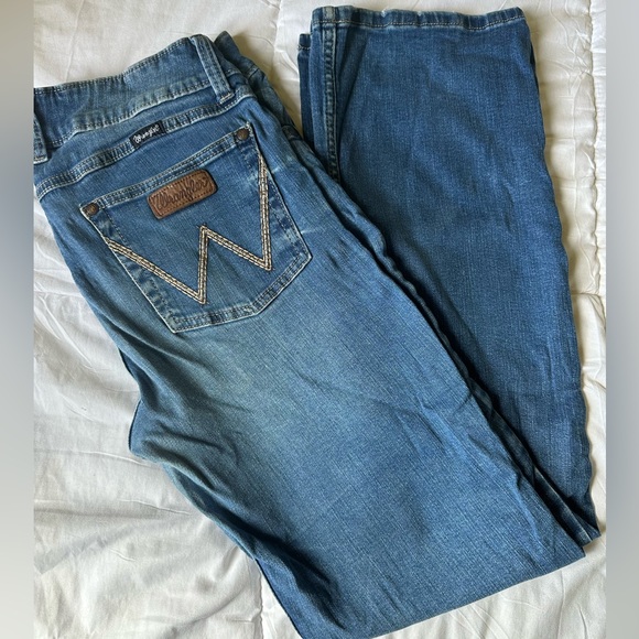 Denim - Wrangler Boot cut jeans